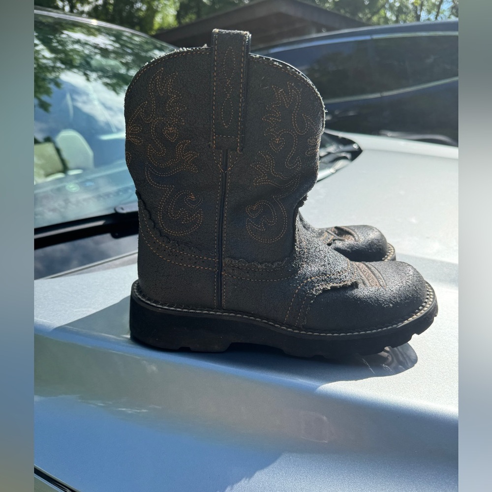 Women’s Ariat Boots Size 9.5 B
